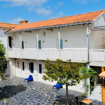 Les Baigneurs Hotel Saint-Gilles-Croix-de-Vie Exterior photo